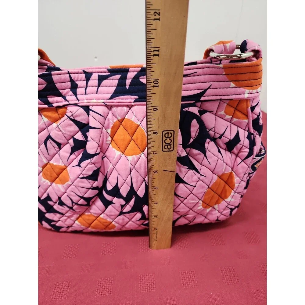 Vera Bradley Reversible Tote Bag Loves Me Pattern Pink Daisies Magnetic Closure